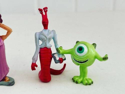 5 x Disney Pixar animated 1:64 scale Mini figures