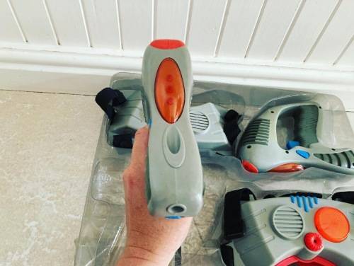 Original LASER CHALLENGE by Canada Games from 1996. Electronic with light, sounds & original box