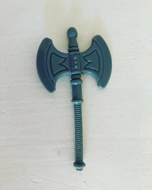 Original Vintage He-man AXE from 1981 from He-man Masters of the Universe range 100% complete