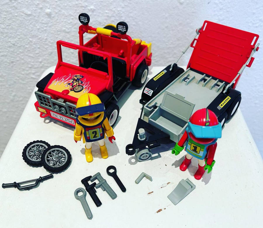 Vintage PLAYMOBIL 3754 THE DIRT BIKES and RED JEEP set released 1988