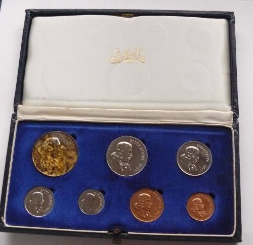 ** 1967 Short Proof Coin Set with SILVER R1 with H F Verwoerd on the Obverse **