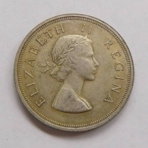 ** 1956 5 Shillings / CROWN ** -  50% SILVER content = 14.14gms - Nice coin