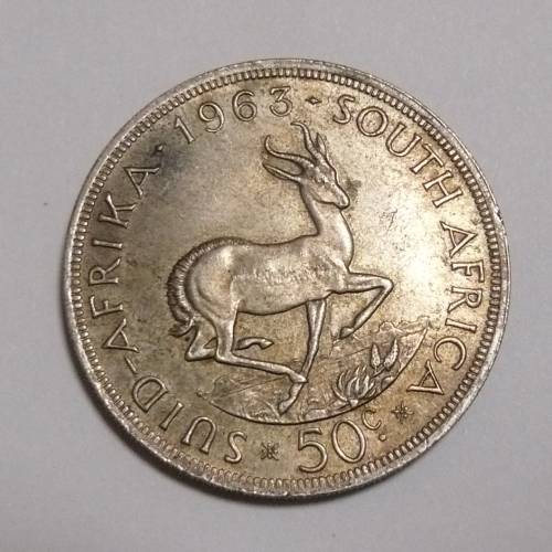 ** 1963 SILVER 50c  ** - 50% SILVER = 14.13gm - Coin in Good condition and well toned, no rim nicks