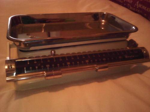 vintage kitchen scale
