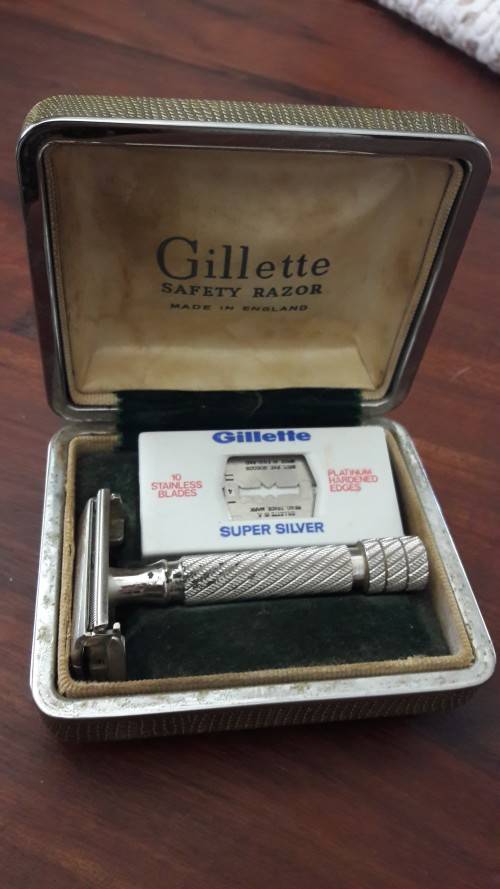 Vintage, Rare Safety Razor Set!