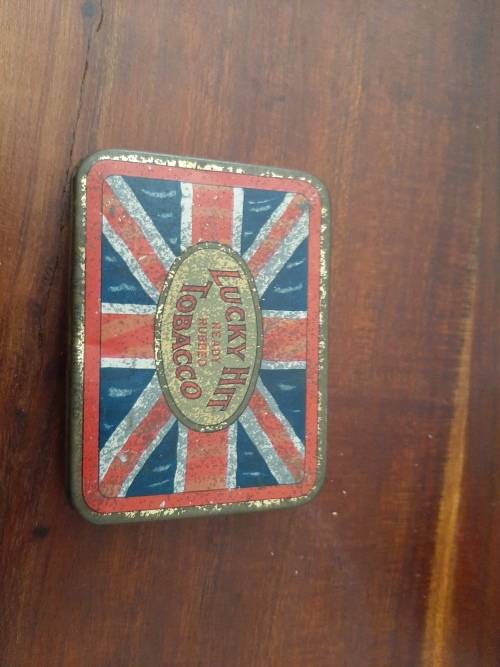 lucky hit Tobacco tin