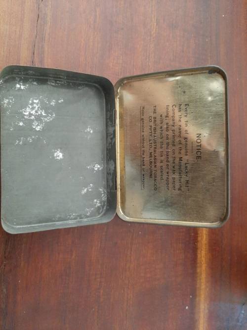 lucky hit Tobacco tin