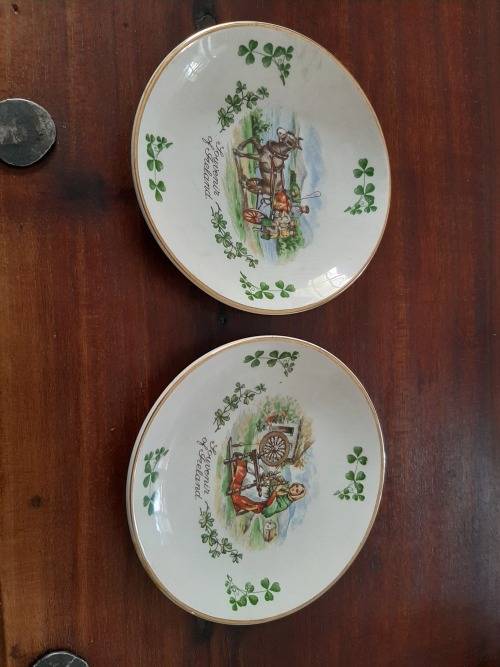 Arklow souvenir of Ireland plate