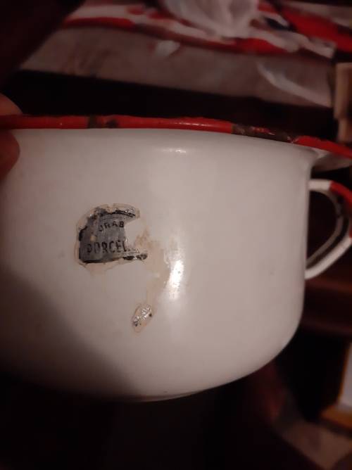 Enamel potty vintage
