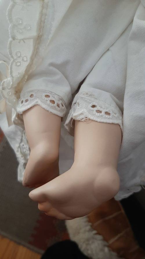 Porcelain dolls vintage