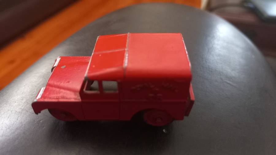 Benbros Mighty Midgets No.36 Royal Mail Land Rover