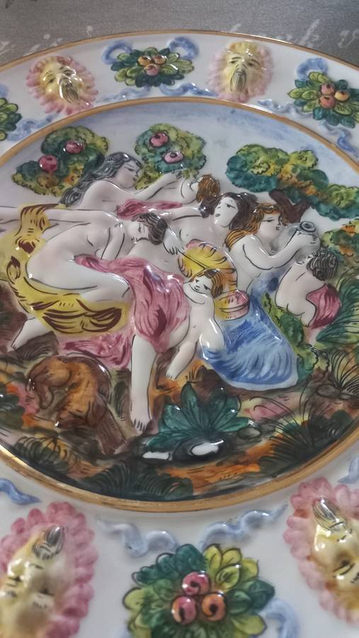 ANTIQUE ANGEL BAROQUE CAPODIMONTE ITALIAN NUDE WOMAN & CHERUBS CABINET PLATE