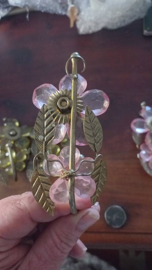 Vintage flowers hooks