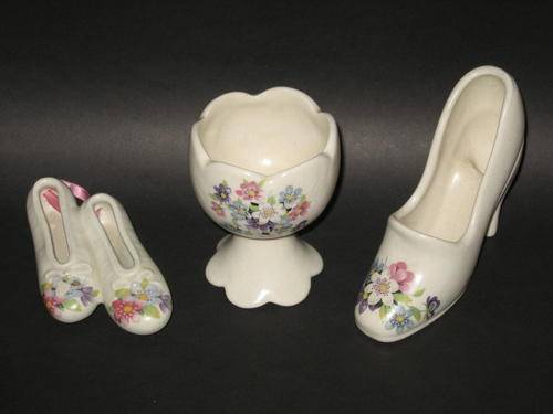 3 PIECE ORNAMENT SET