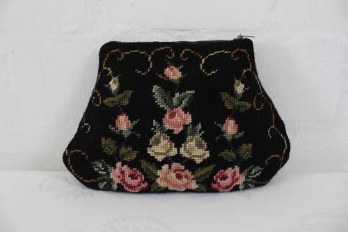 VINTAGE TAPESTRY NEEDLEPOINT FLORAL BLACK CLUTCH BAG PURSE
