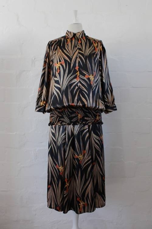 VINTAGE GOLD BLACK FLORAL PRINT TWO PIECE BLOUSE SKIRT SUIT - SIZE 14