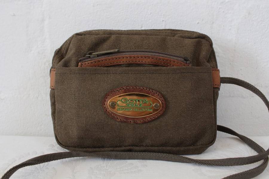 *FLASH SALE - 40% OFF!* GOTTA GOLF DESIGNER COLLECTION GREEN LEATHER SMALL SLING BALL BAG HANDBAG