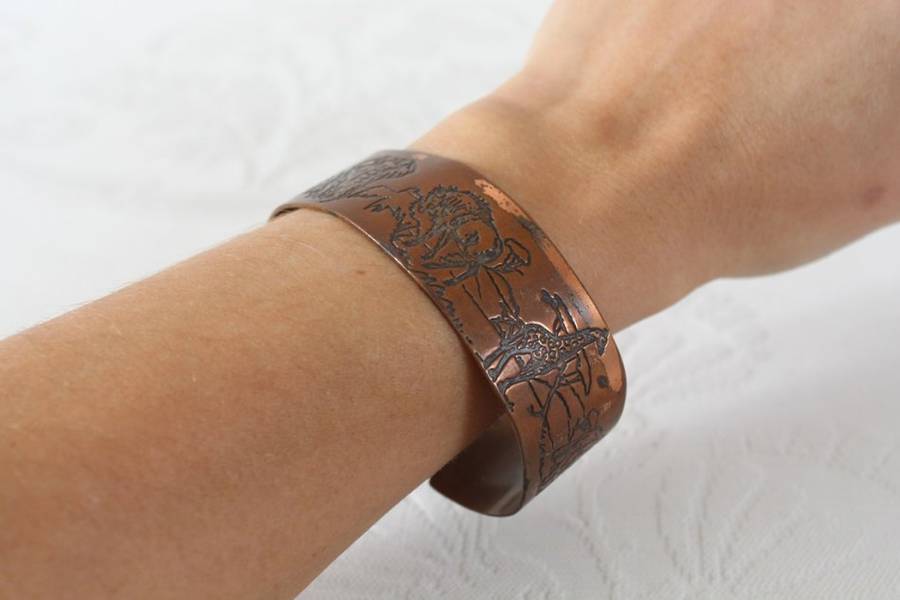 VINTAGE COPPER EMBOSSED AFRICAN ANIMAL CUFF BRACELET BANGLE