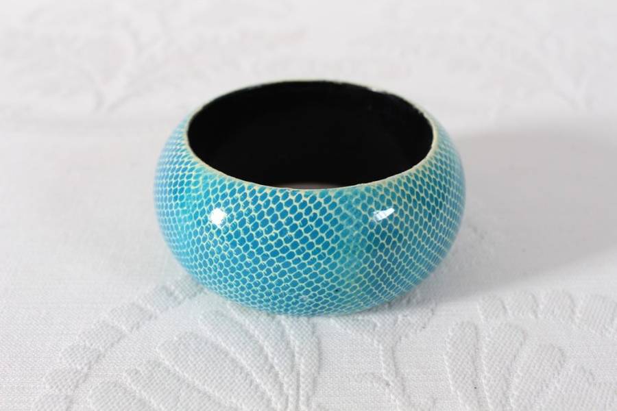 VINTAGE WOODEN BLUE PRINTED CHUNKY BANGLE BRACELET