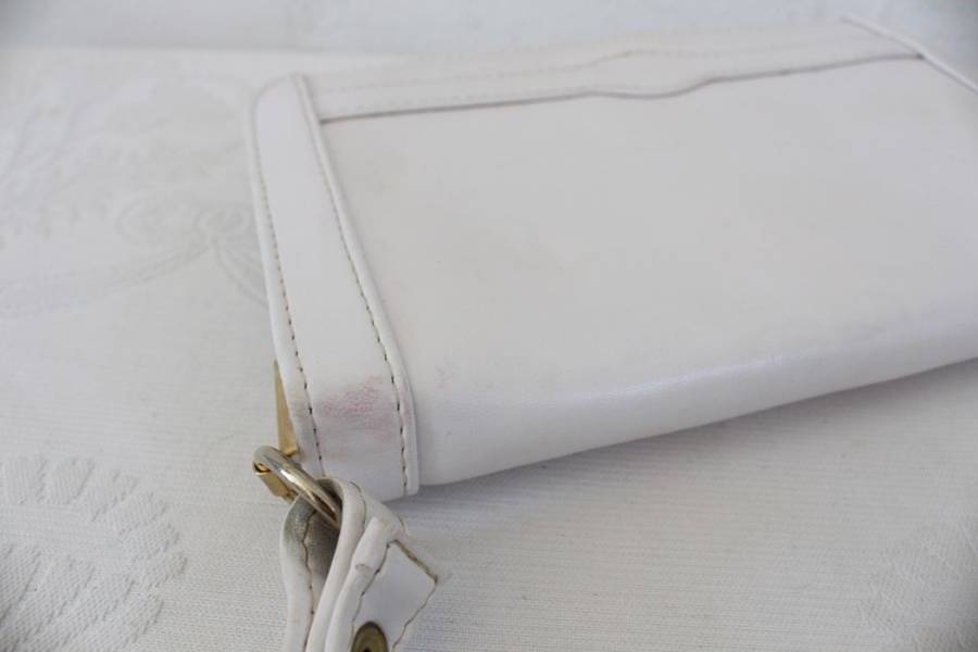 VINTAGE VINYL WHITE MESSENGER SHOULDER SLING HANDBAG BAG