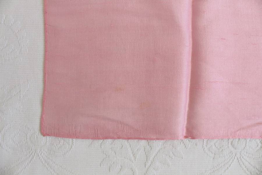 100% SILK VINTAGE PINK TEXTURED SCARF