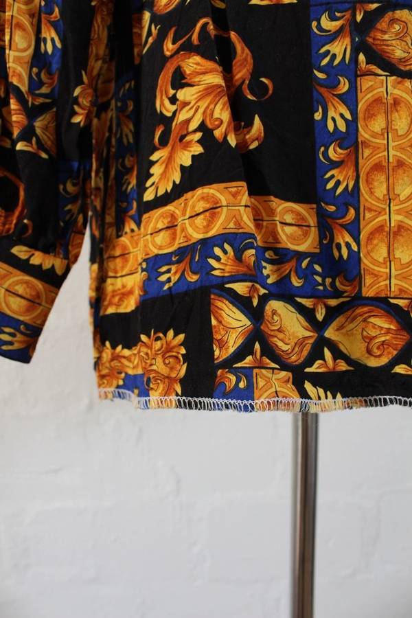 VINTAGE BAROQUE PRINTED GOLD BLACK LONG SLEEVE BLOUSE SHIRT TOP - SIZE 14
