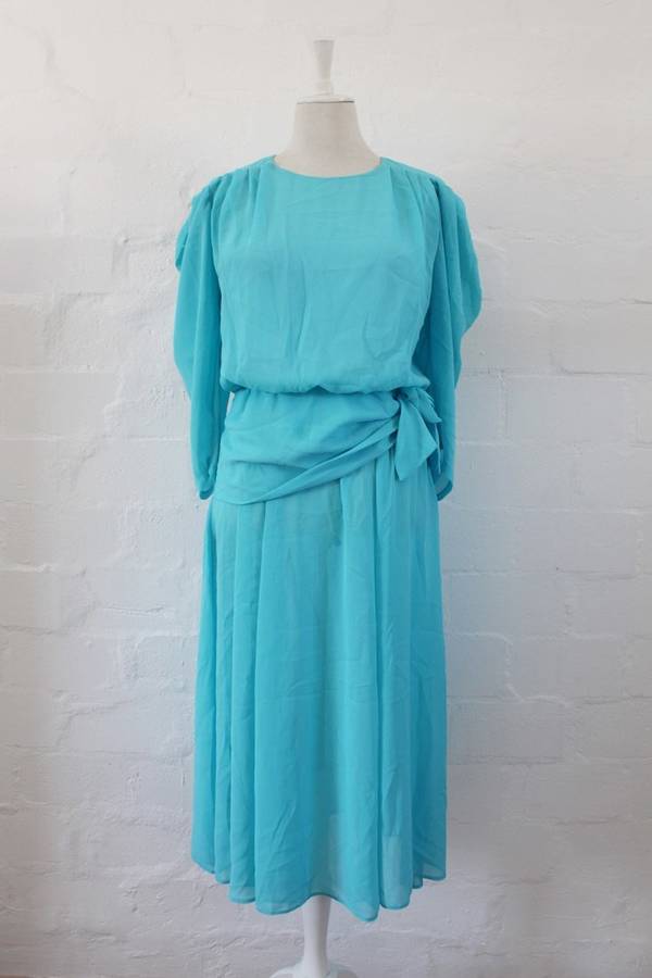 VINTAGE BLUE LONG SLEEVE COCKTAIL FORMAL DRESS - SIZE 10
