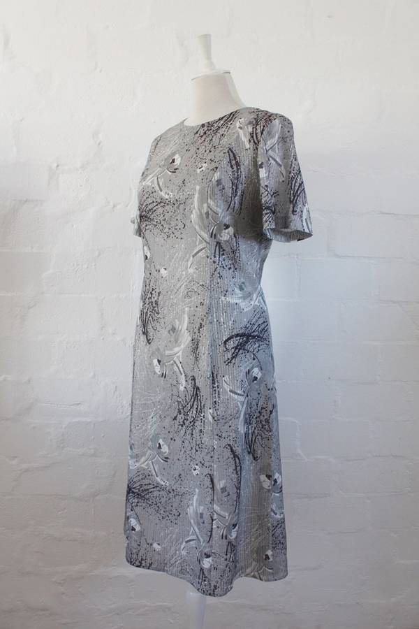 VINTAGE GREY FLORAL PRINTED SHIFT DAY DRESS - SIZE 14