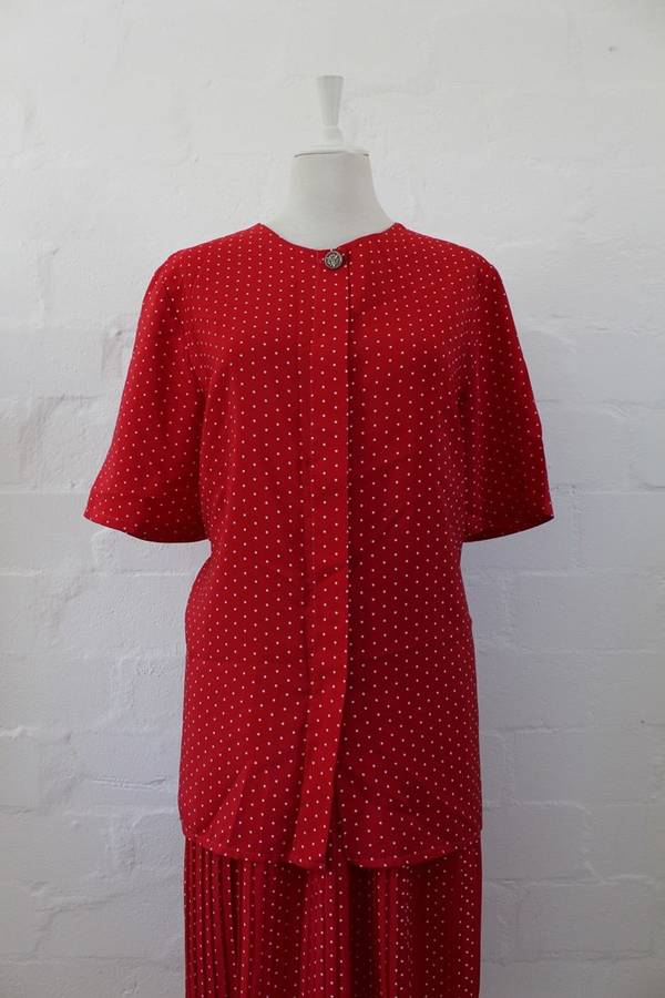 VINTAGE POLKA DOT PRINT RED WHITE TWO PIECE TOP SKIRT SET - SIZE 18