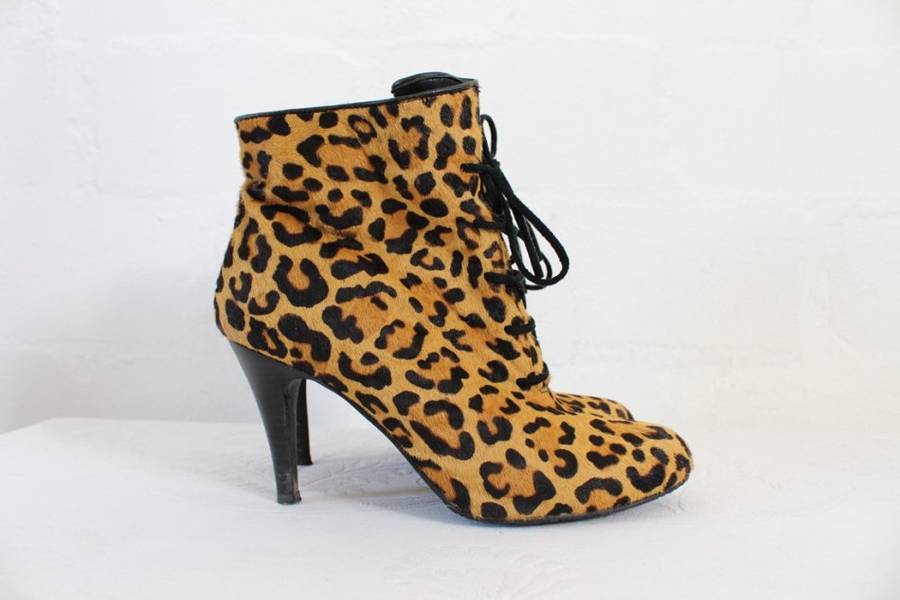*TOSONI* LEOPARD PRINT GENUINE LEATHER CALF HAIR ANKLE BOOTIES SHOES - SIZE 6