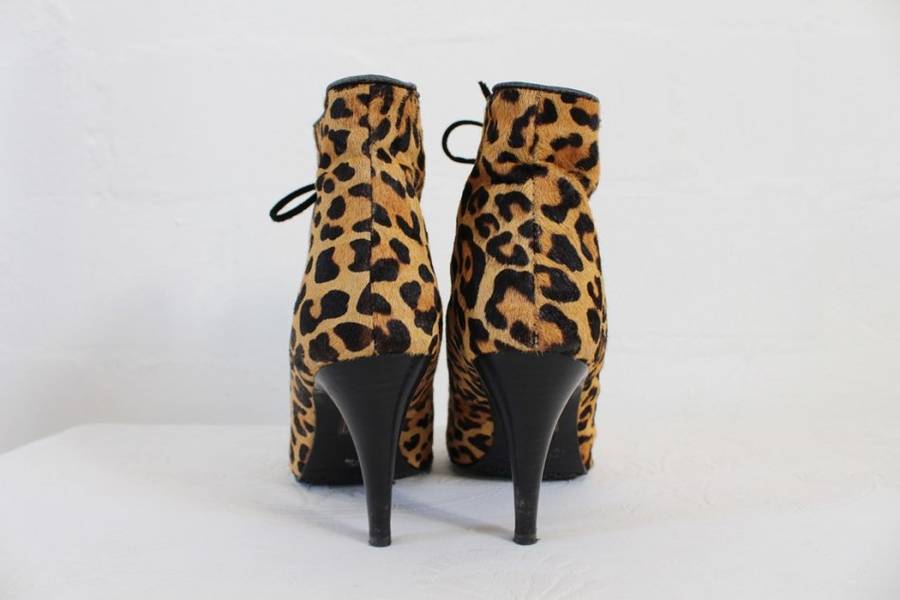 *TOSONI* LEOPARD PRINT GENUINE LEATHER CALF HAIR ANKLE BOOTIES SHOES - SIZE 6