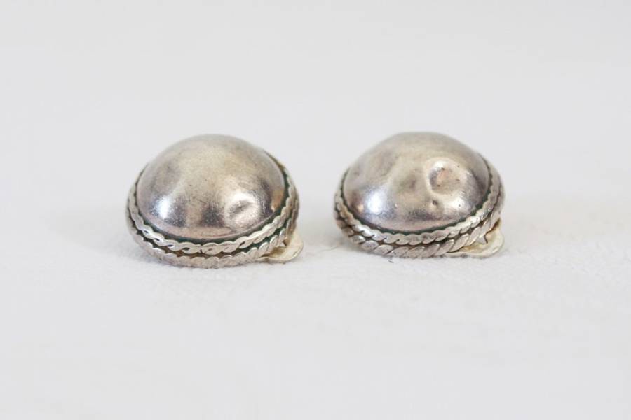 STERLING SILVER VINTAGE ROUND CLIP-ON EARRINGS