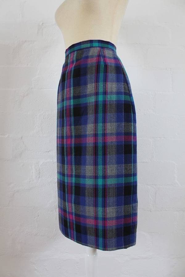 VINTAGE PLAID CHECK PRINT BLUE PURPLE WOOL PENCIL SKIRT - SIZE 8