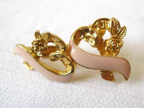 VINTAGE PINK ENAMEL HEART FLOWER GOLD PLATED CLIP-ON EARRINGS