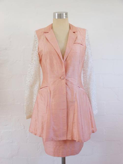 *SALE* VINTAGE RAW SILK PINK SHORTS PENCIL SKIRT BLAZER THREE PIECE SUIT - SIZE XS
