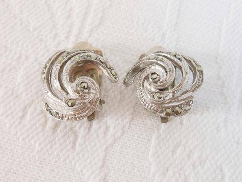 VINTAGE MARCASITE SILVER PLATED SWIRL COSTUME CLIP-ON EARRINGS