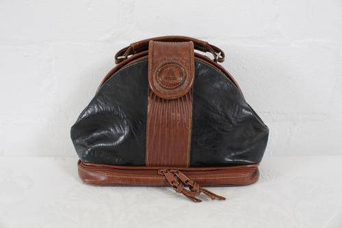 VINTAGE FAUX LEATHER BLACK BROWN CLUTCH BAG HANDBAG