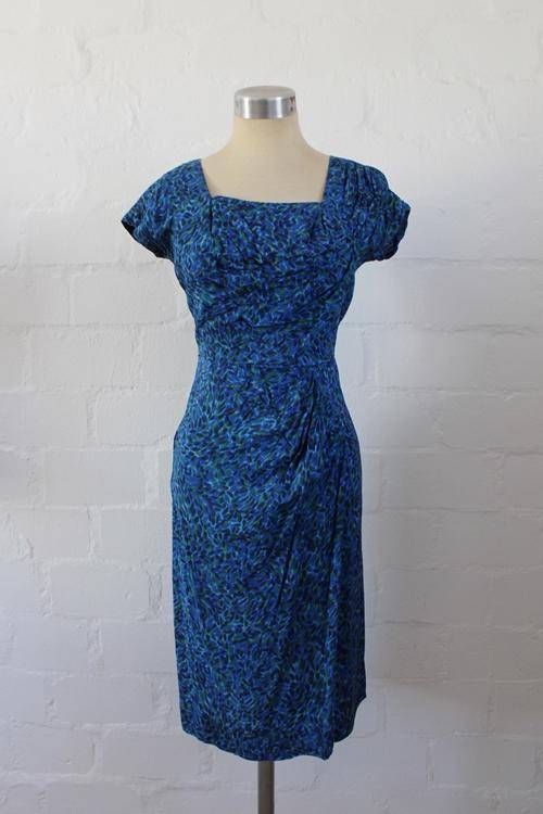 VINTAGE 100% SILK BLUE GREEN PRINTED RUCHED COCKTAIL DRESS - SIZE 8