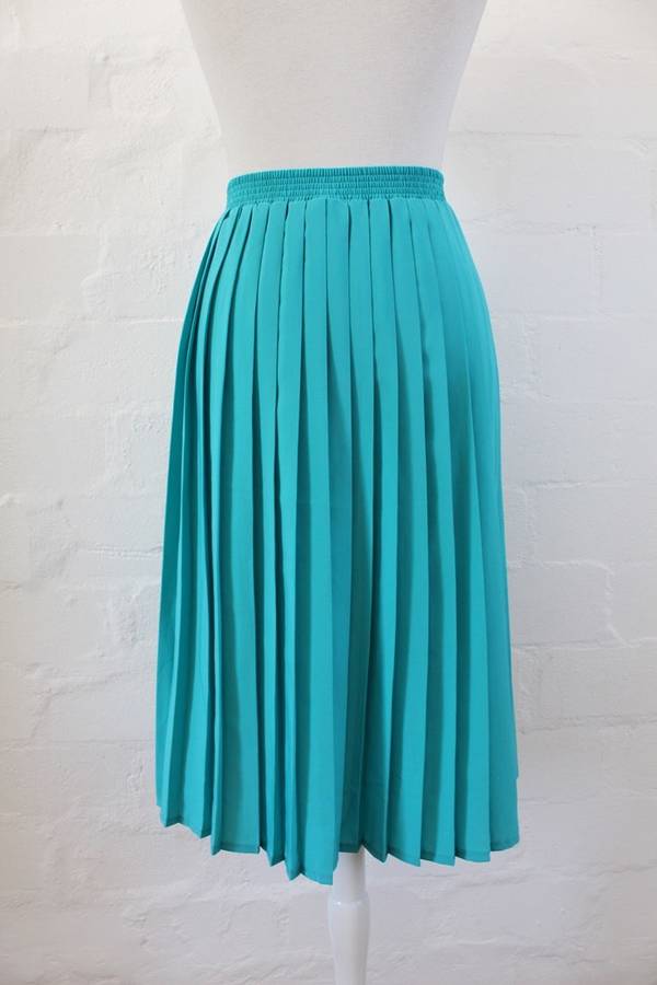 VINTAGE PLEATED BLUE TURQUOISE SKIRT - SIZE 12