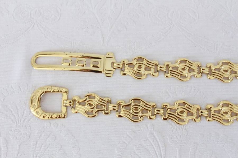 VINTAGE GOLD TONE METAL CHAIN BUCKLE COSTUME BELT