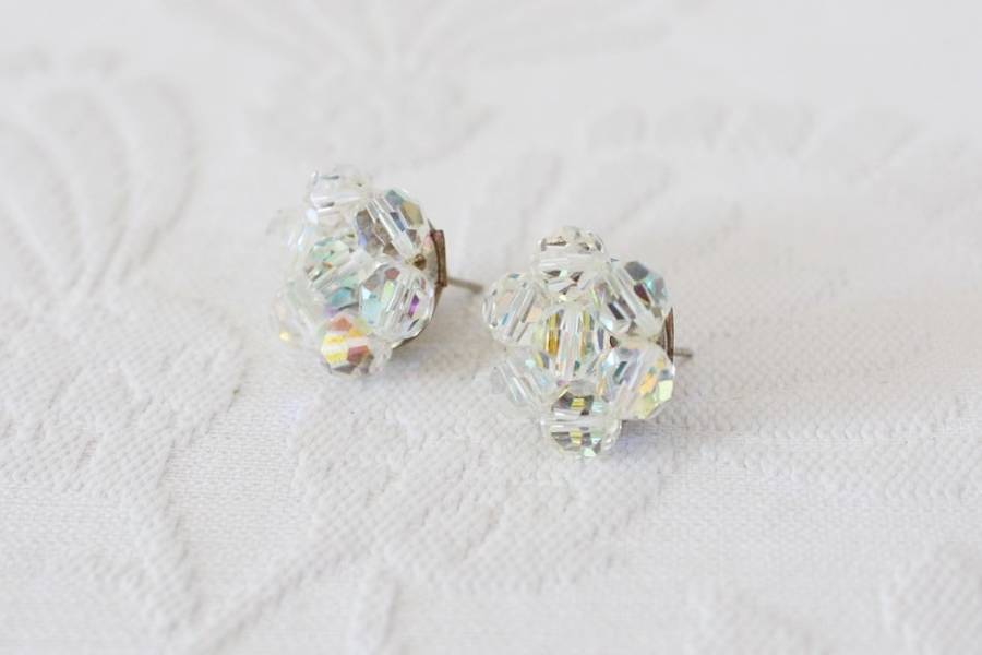 VINTAGE CRYSTAL GLASS BEADED CLUSTER EARRINGS