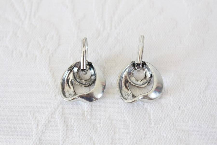 SILVER TONE DROP DANGLE PIERCED EARRINGS