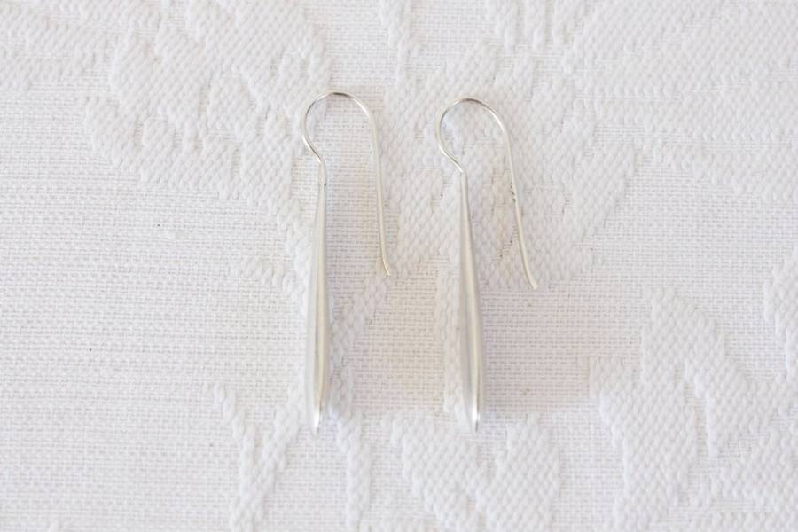 STERLING SILVER VINTAGE TEARDROP DANGLE PIERCED EARRINGS