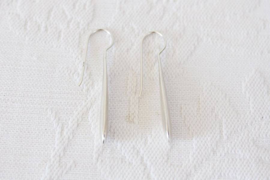 STERLING SILVER VINTAGE TEARDROP DANGLE PIERCED EARRINGS