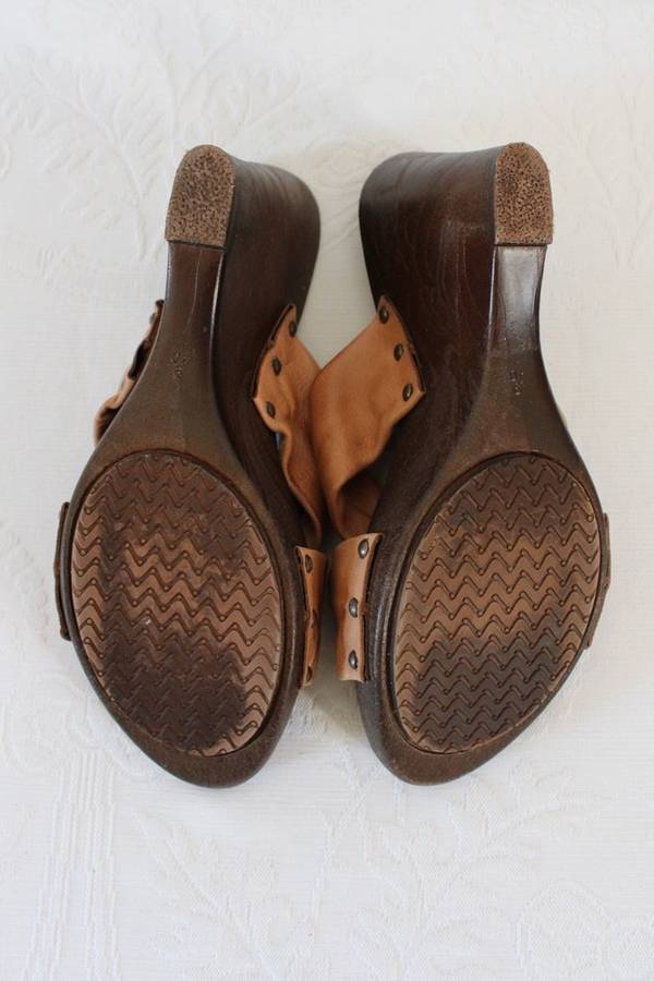 CARVELA GENUINE LEATHER BROWN TAN WEDGE HEELS SHOES - SIZE 6