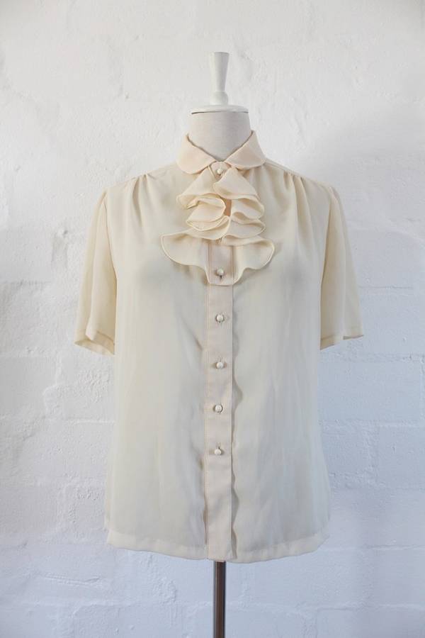VINTAGE CREAM RUFFLED SHORT SLEEVE BLOUSE SHIRT TOP - SIZE 10
