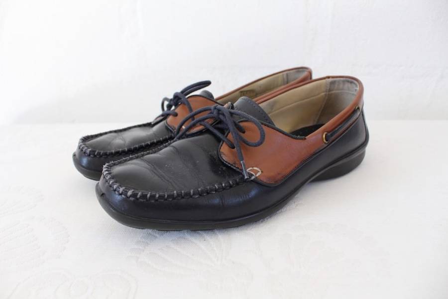 GENUINE LEATHER NAVY TAN HOTTER MOCCASINS SHOES - SIZE 5.5