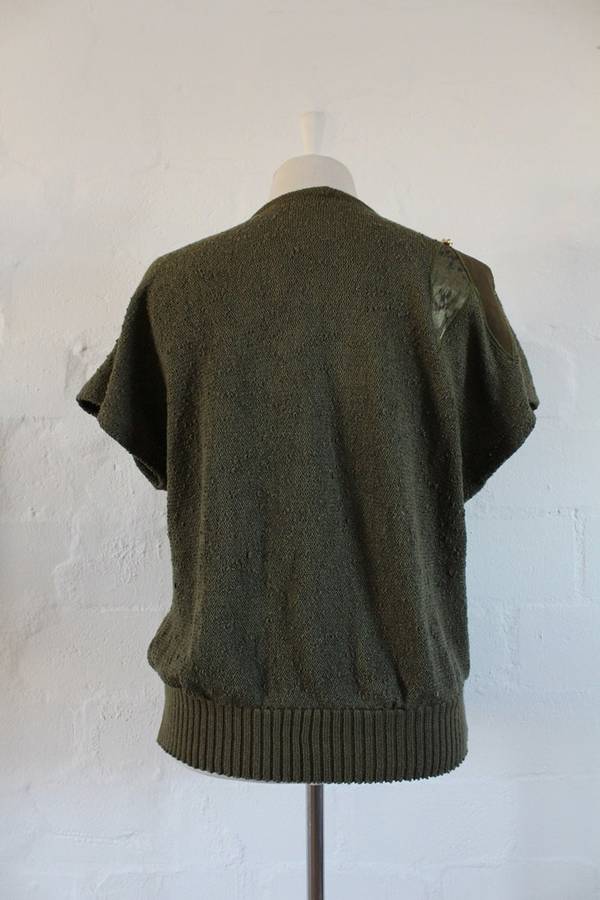 VINTAGE EMBROIDERED BEADED GREEN SHORT SLEEVE JERSEY SWEATER TOP - SIZE L