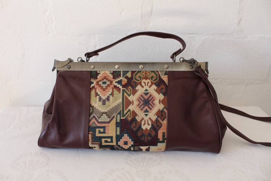 VINTAGE GENUINE LEATHER MAROON TAPESTRY GLADSTONE BAG HANDBAG
