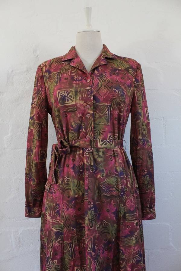 VINTAGE ABSTRACT PRINT MAROON GREEN LONG SLEEVE TIE WAIST DAY DRESS - SIZE 14